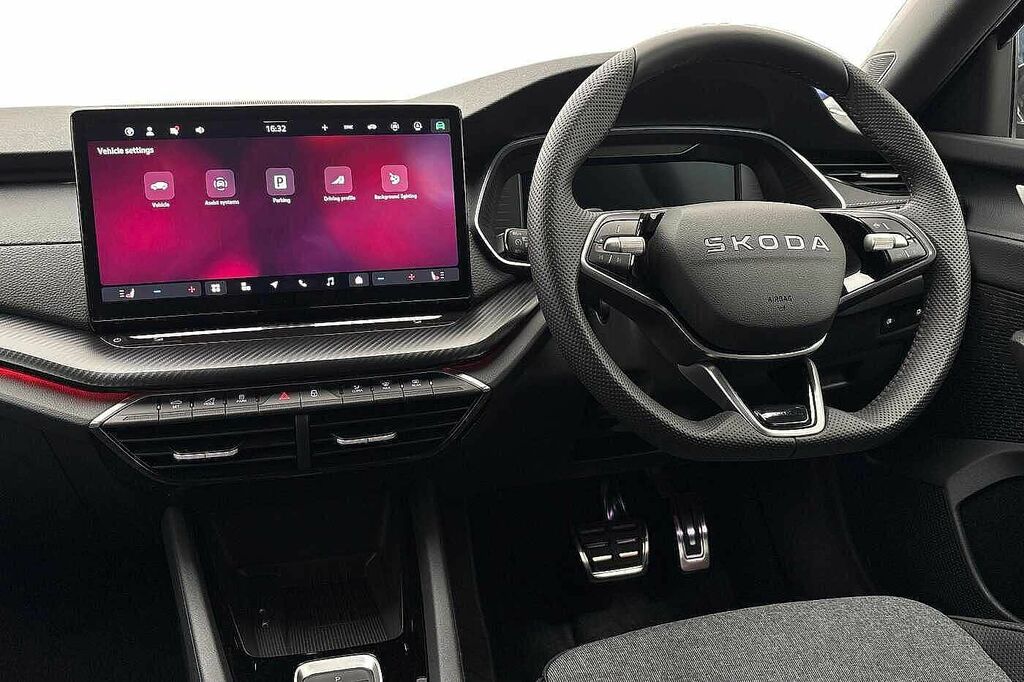 Skoda Octavia 1.5 Tsi 150 E-tec Sportline Dsg KW26UZJ Black #2