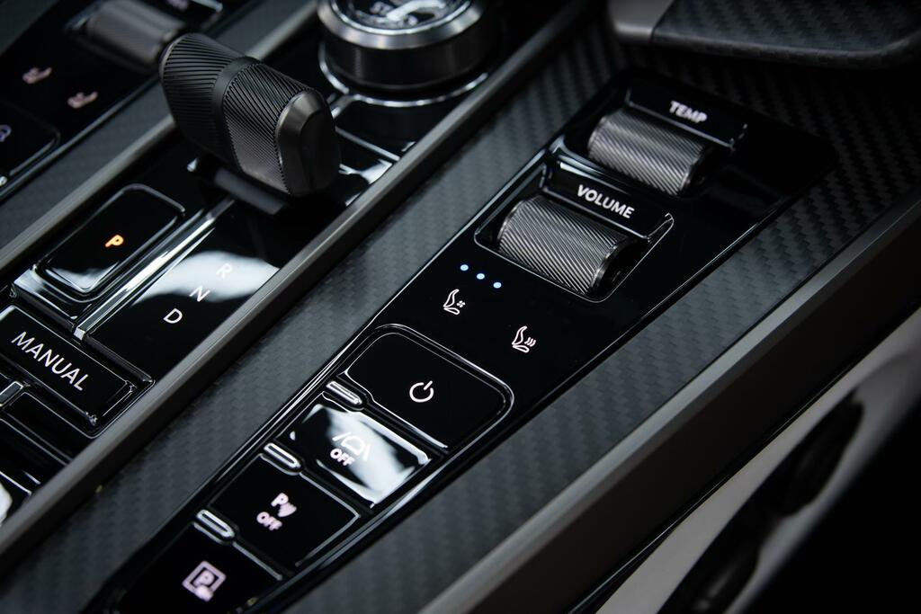 Aston Martin Vanquish 5.2 V12 Biturbo Euro 6 Ss Grey #18