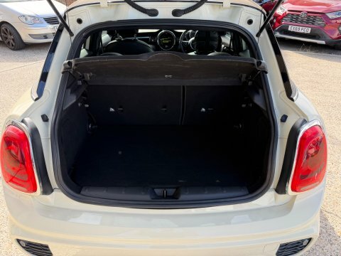 Mini Hatch Cooper White #6