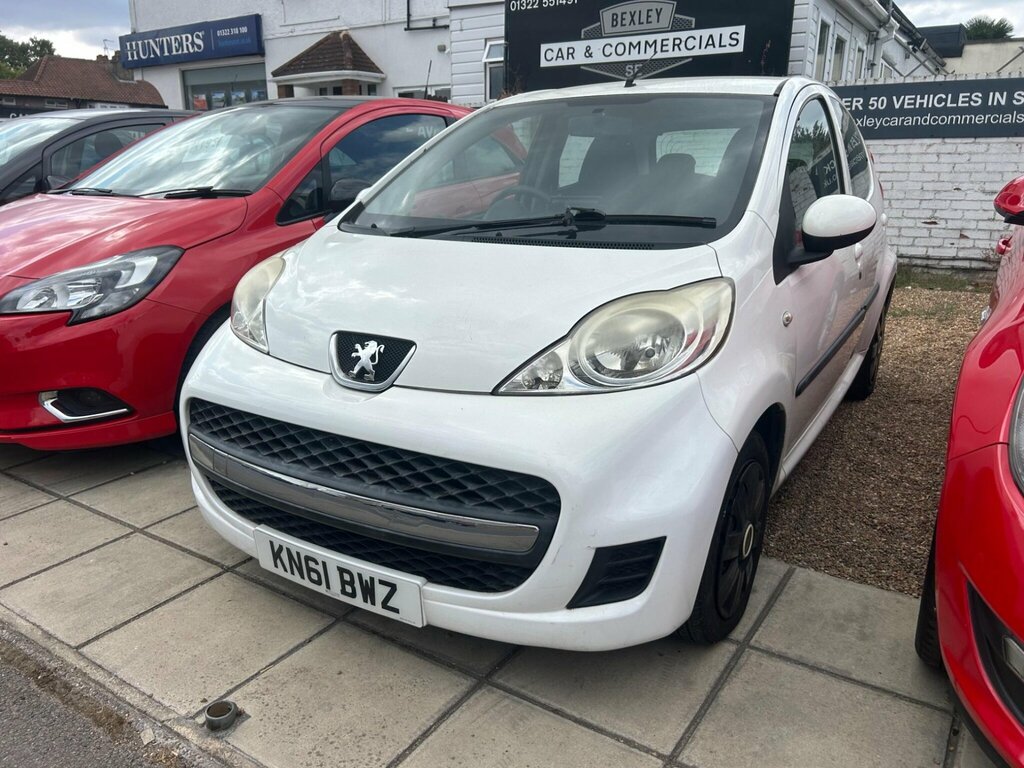 Peugeot 107 1.0 12V Urban Euro 5 White #2