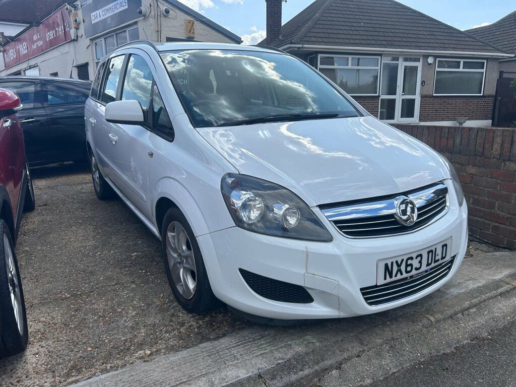Vauxhall Zafira 1.6 16V Exclusiv Euro 5 White