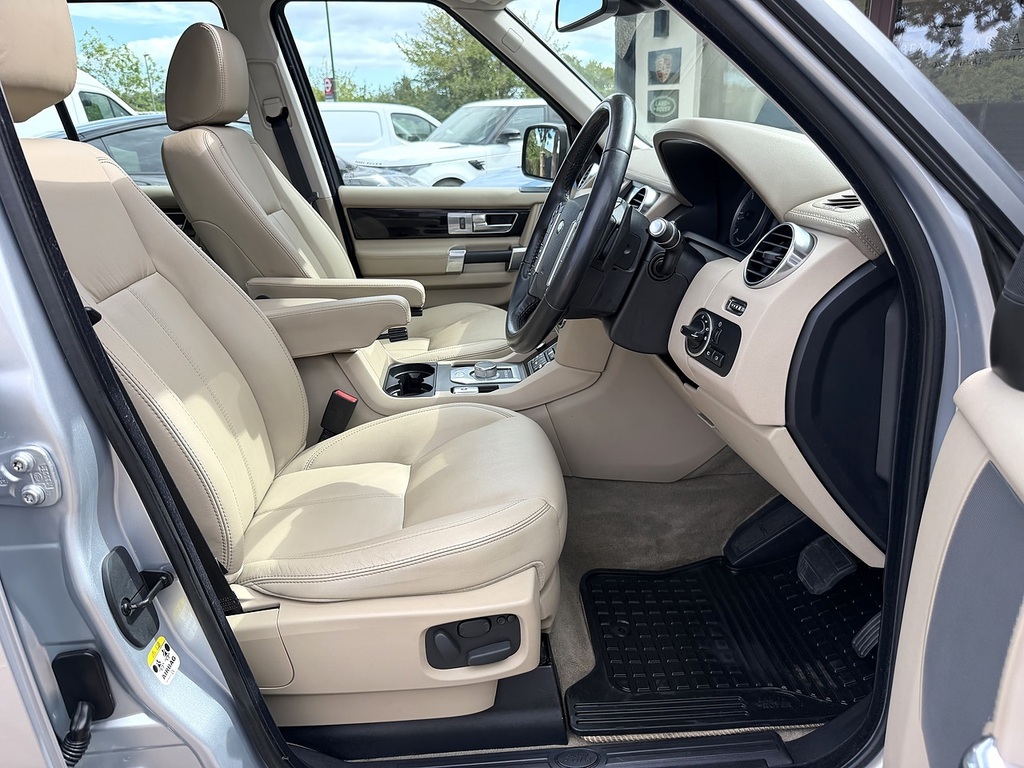 Land Rover Discovery 4 3L Xs Grey #54