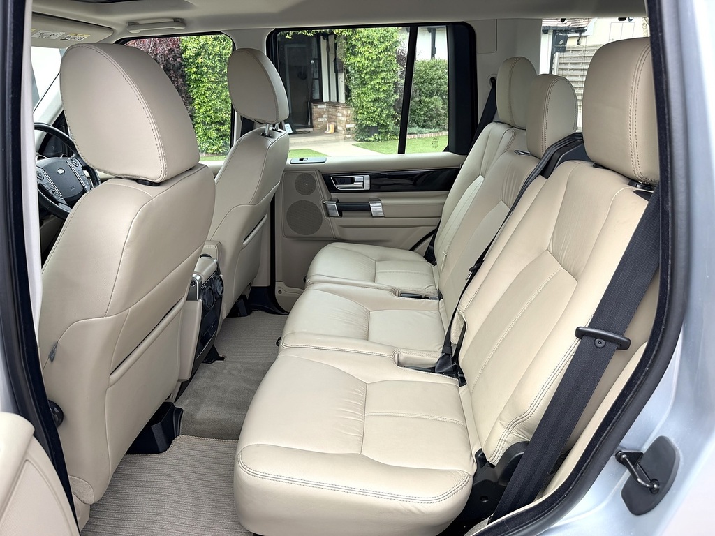 Land Rover Discovery 4 3L Xs Grey #29