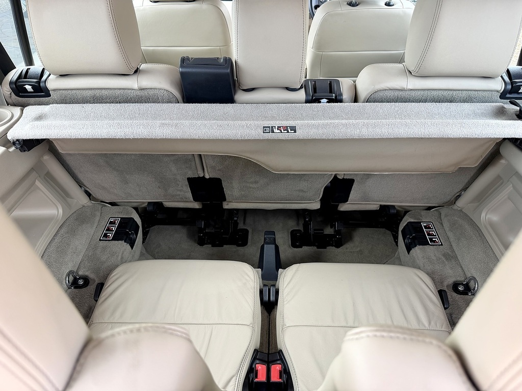 Land Rover Discovery 4 3L Xs Grey #24