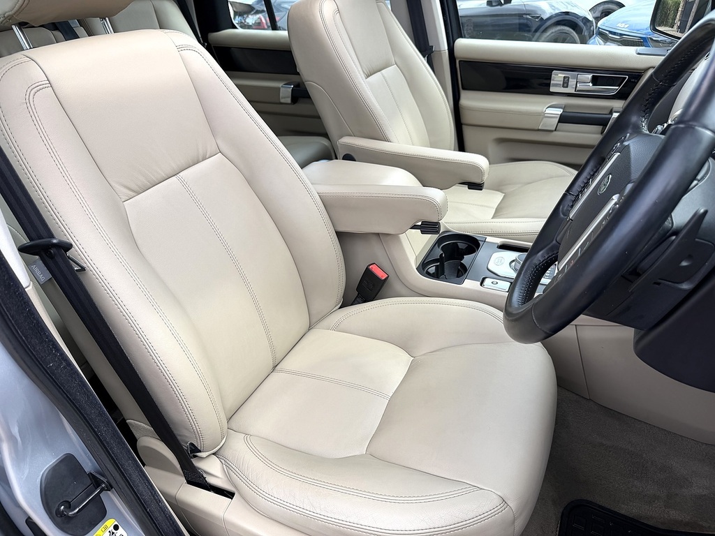 Land Rover Discovery 4 3L Xs Grey #56