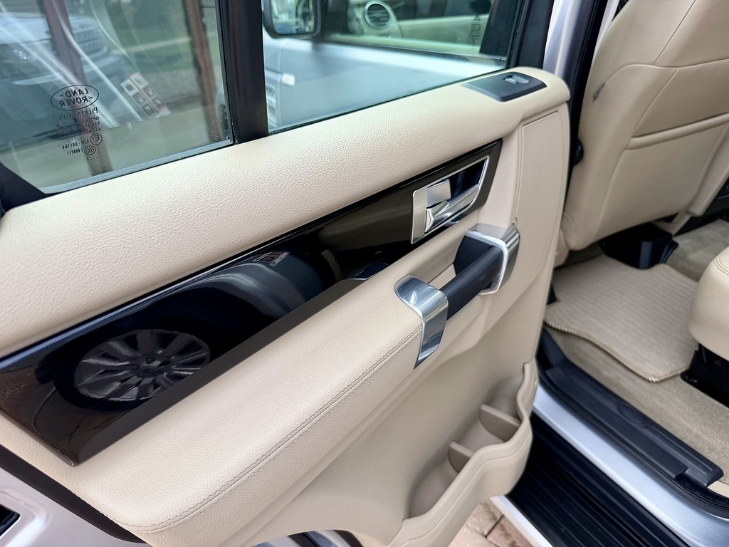 Land Rover Discovery 4 3L Xs Grey #27