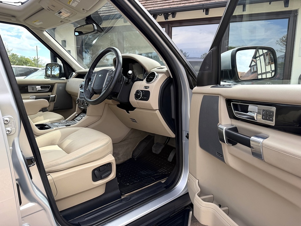 Land Rover Discovery 4 3L Xs Grey #52