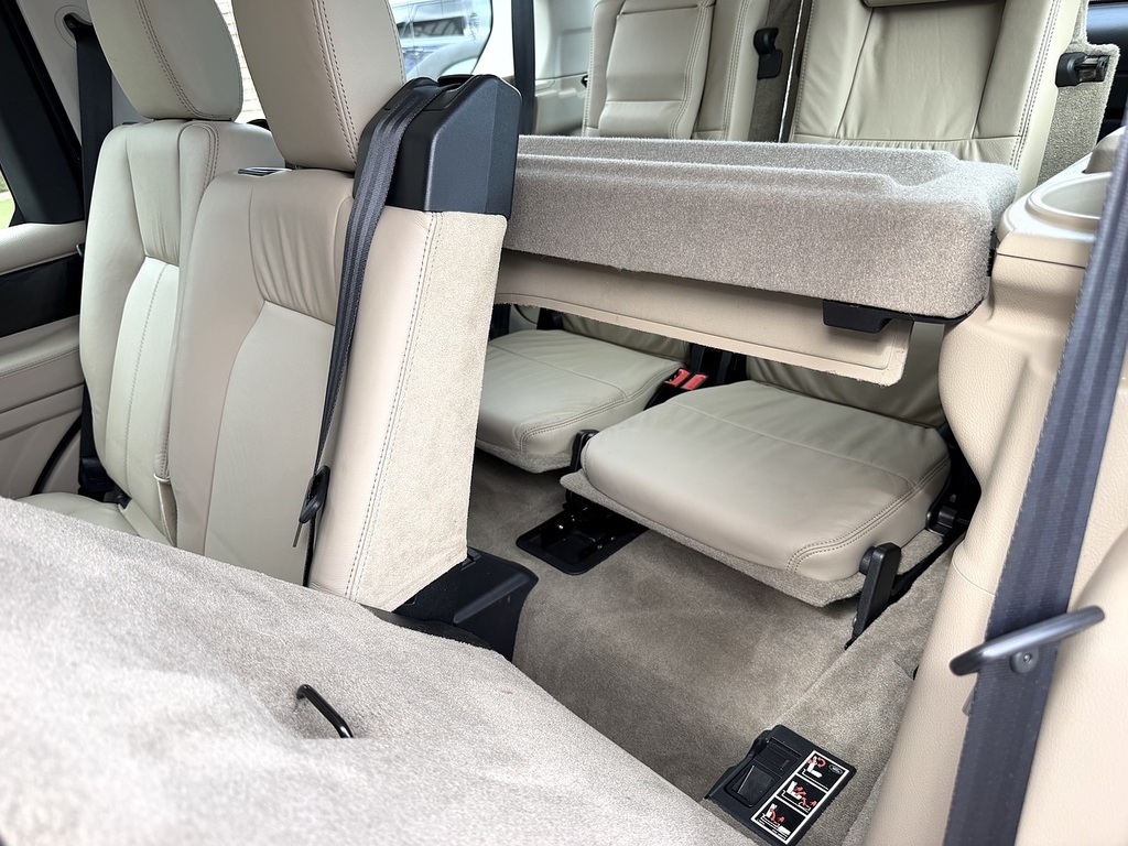 Land Rover Discovery 4 3L Xs Grey #36