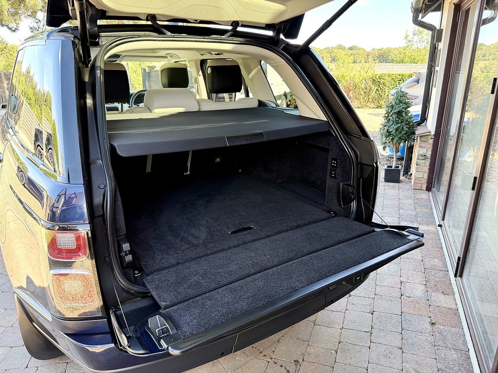 Land Rover Range Rover 3.0 Sd V6 Vogue 4Wd Euro ... 2019 Black #10