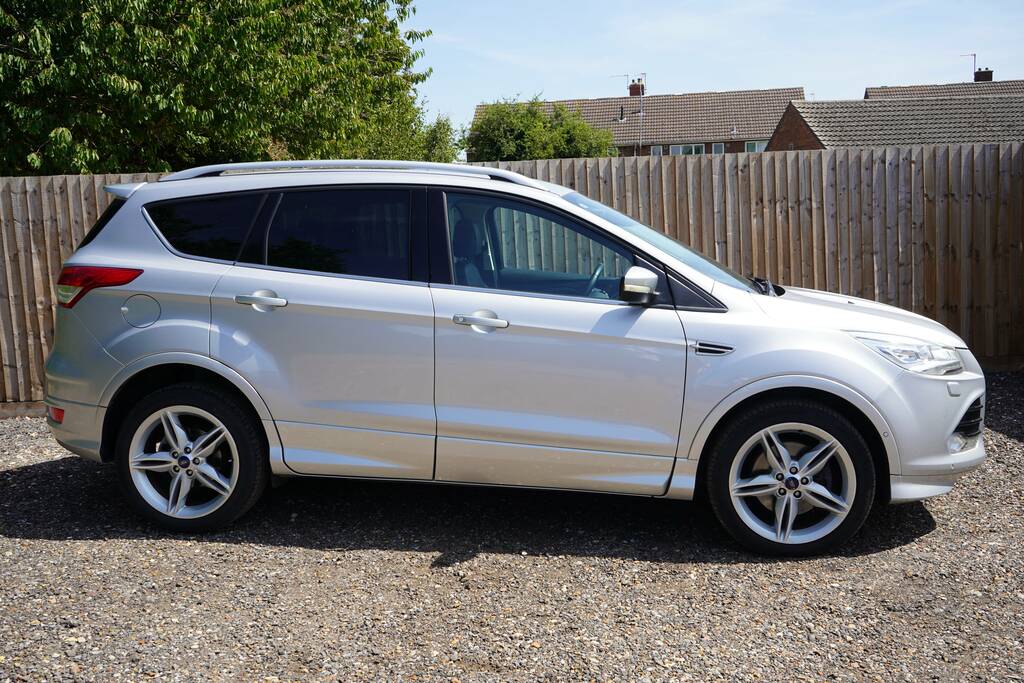 Ford Kuga Suv 2.0 Tdci Titanium Awd Euro 6 Ss 20151 Grey #8