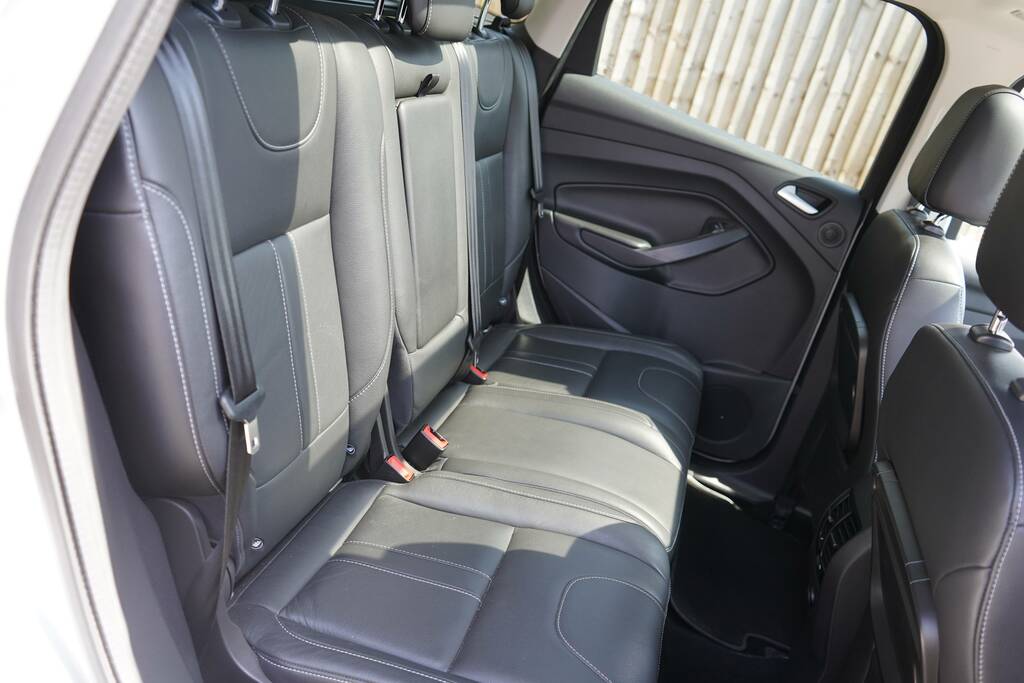 Ford Kuga Suv 2.0 Tdci Titanium Awd Euro 6 Ss 20151 Grey #30