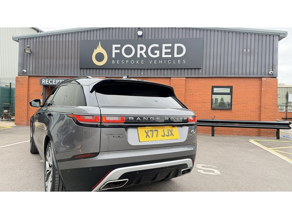 Land Rover Range Rover Velar Sd6 V6 R-dynamic Hse Grey #2