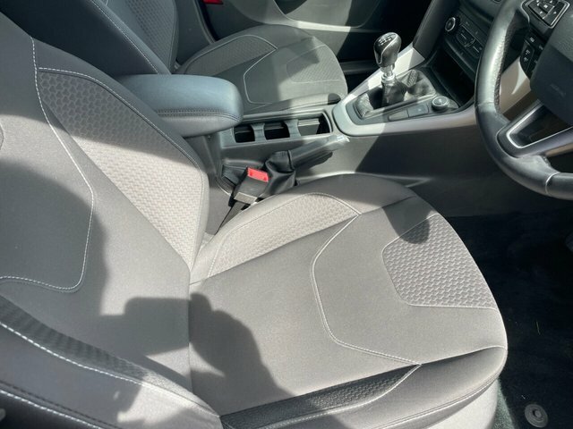 Ford Focus Estate 1.0T Ecoboost Titanium Euro 6 Ss 20 Silver #14