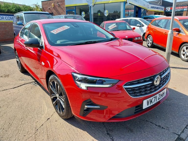 Vauxhall Insignia Se Edition Red #2