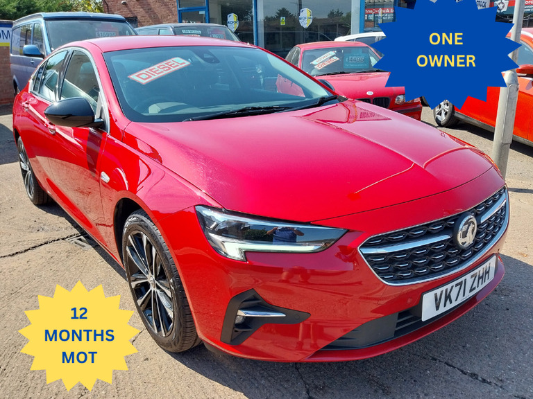 Vauxhall Insignia Se Edition Red