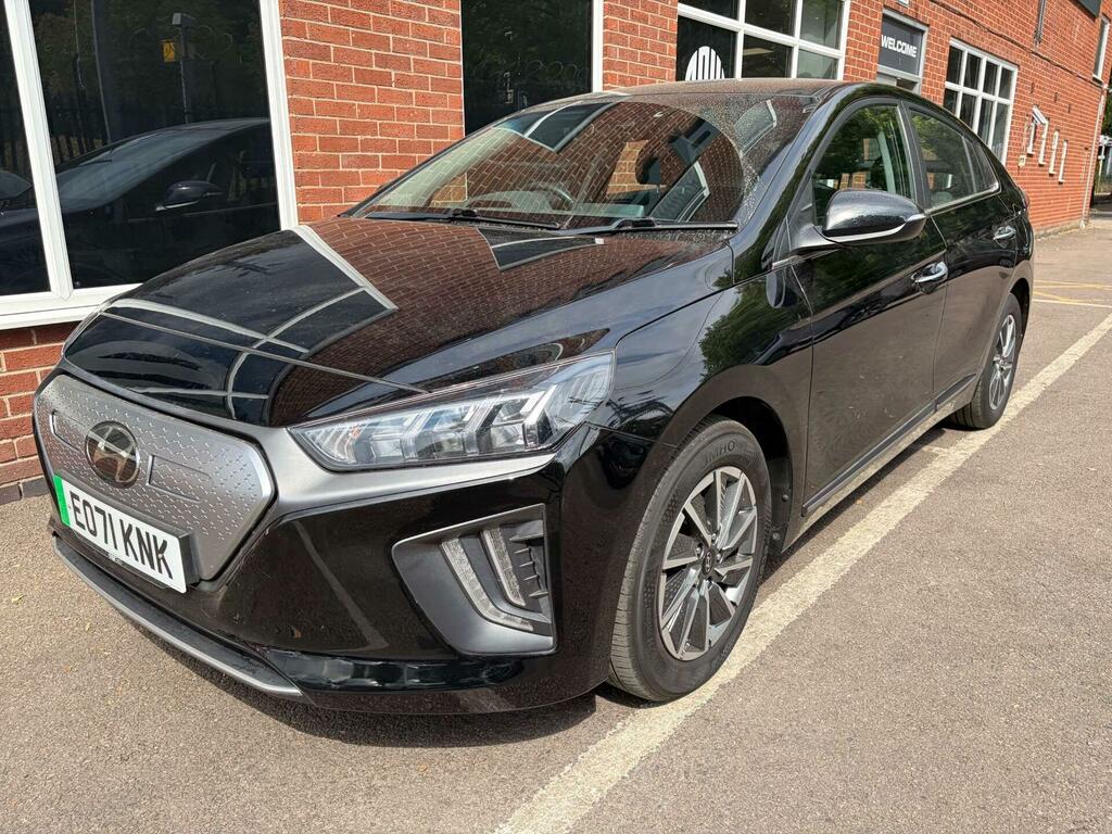 Hyundai Ioniq 38.3Kwh Premium Black #4