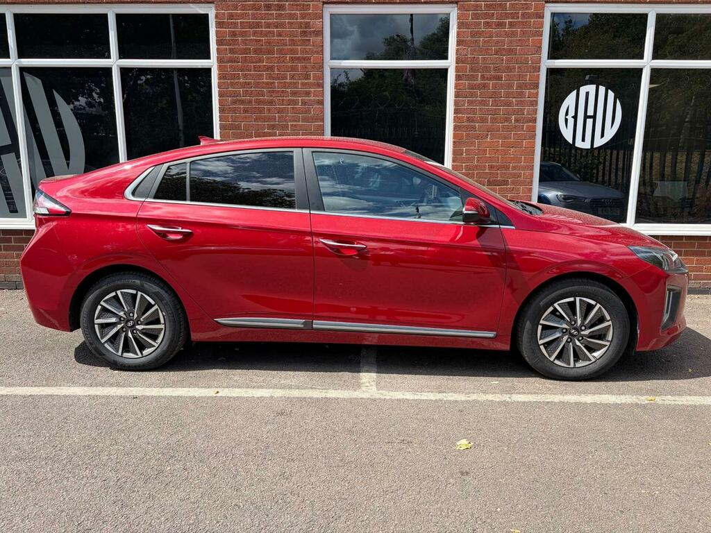 Hyundai Ioniq 38.3Kwh Premium OV71HUP Red #2