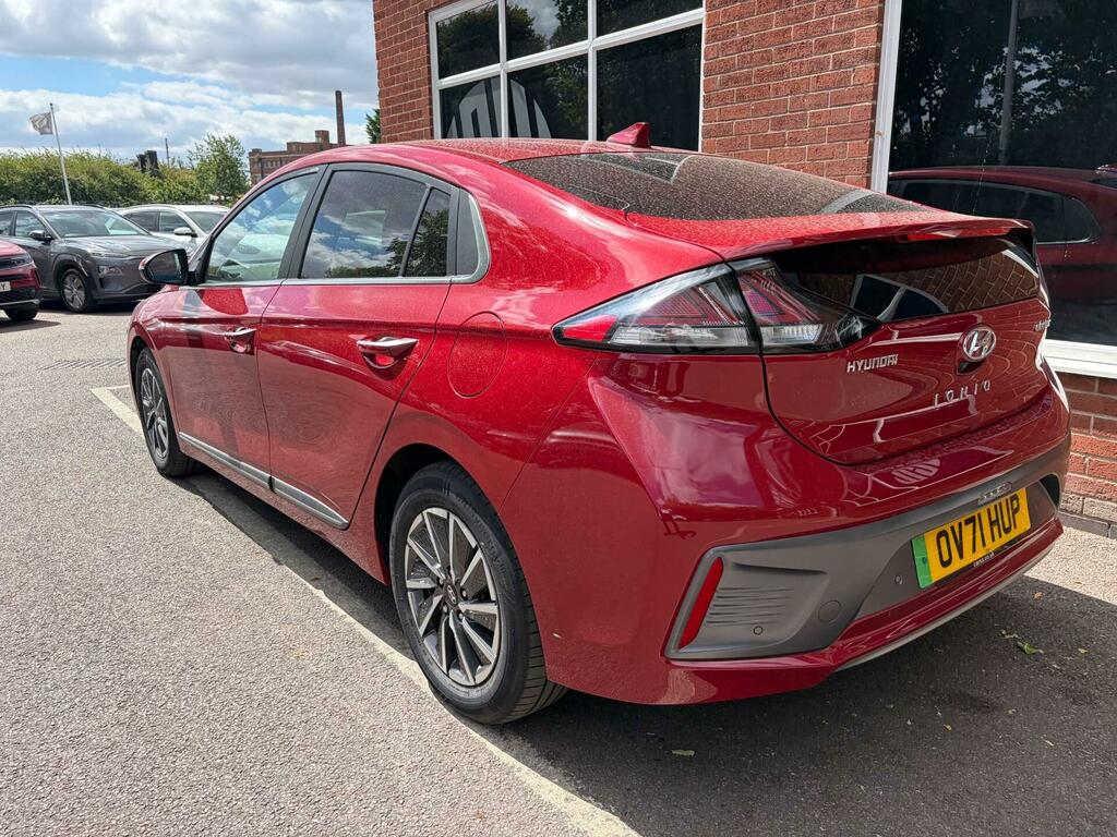 Hyundai Ioniq 38.3Kwh Premium OV71HUP Red #6