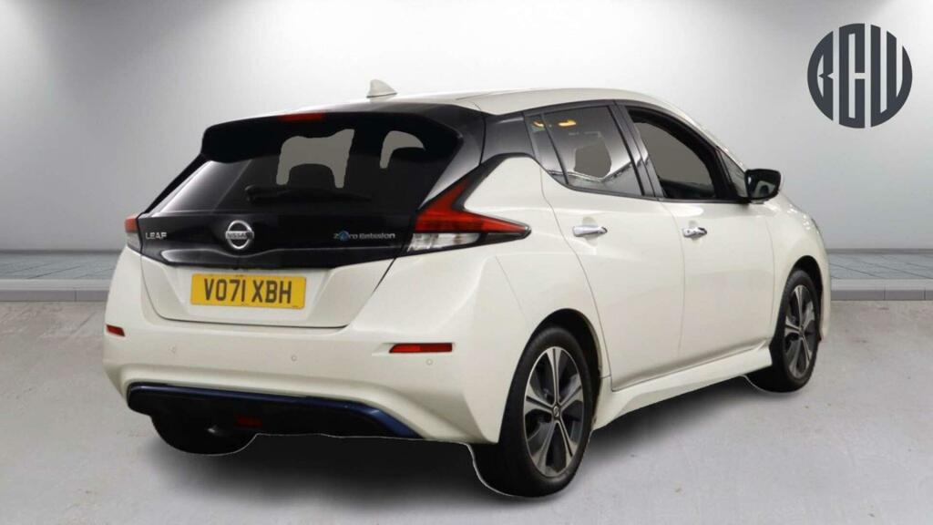 Nissan Leaf Tekna White #5