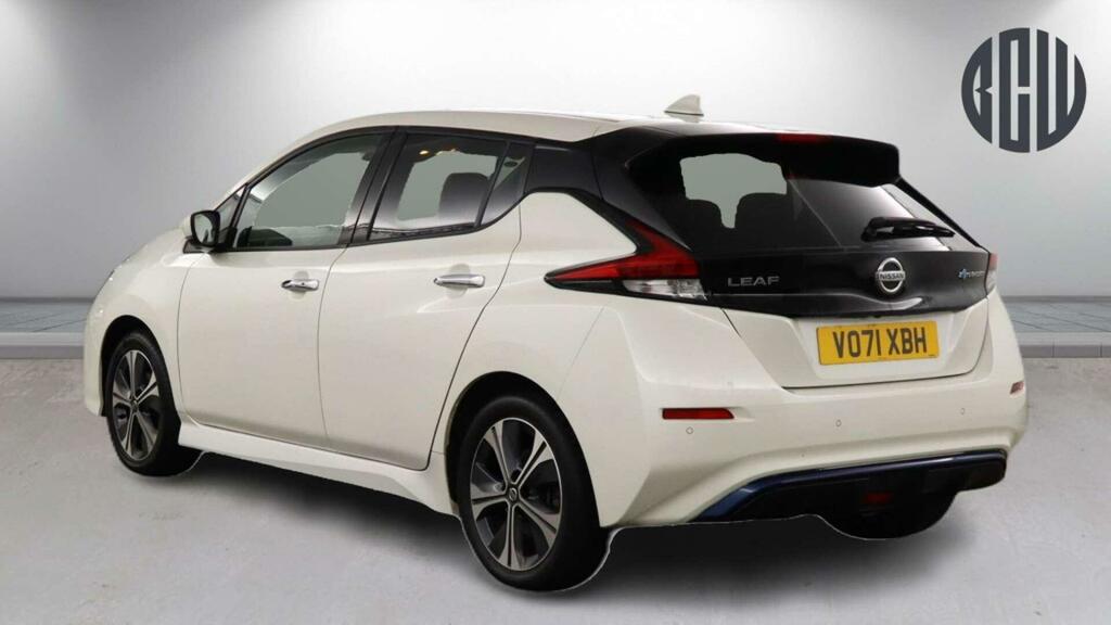 Nissan Leaf Tekna White #2