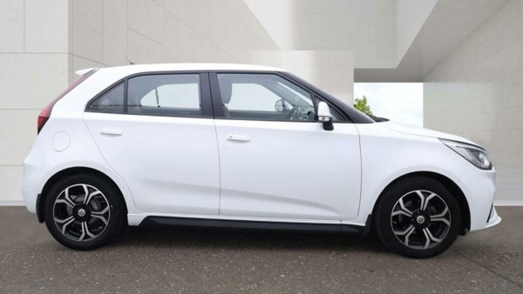 MG MG3 Exclusive White #4