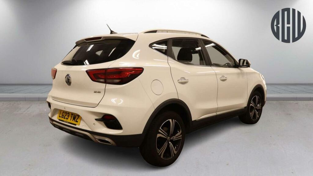 MG ZS Excite White #3