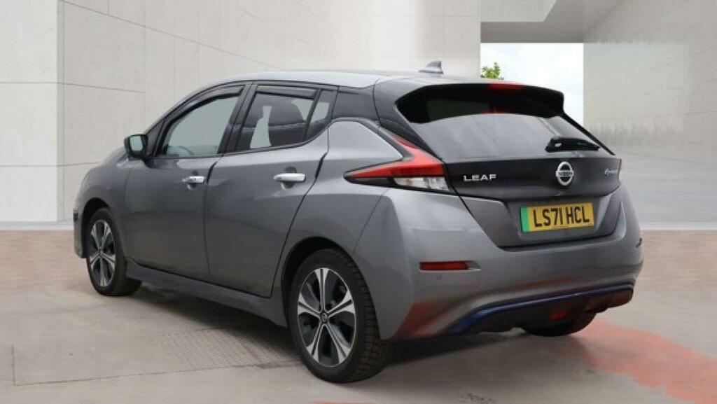Nissan Leaf E N-connecta Grey #2