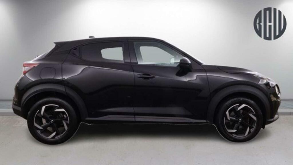 Nissan Juke N-connecta Black #5
