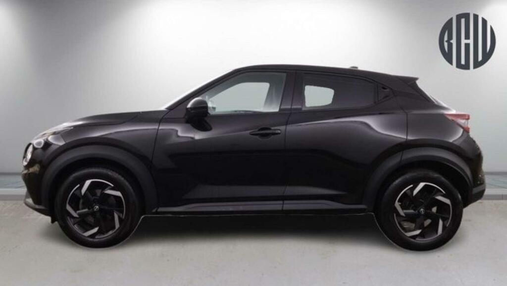 Nissan Juke N-connecta Black #6
