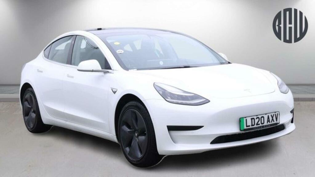 Tesla Model 3 Standard Range Plus White