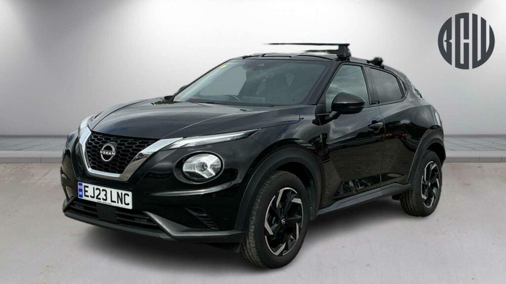 Nissan Juke N-connecta Black #6