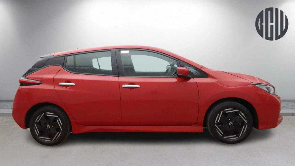 Nissan Leaf Acenta Red #4