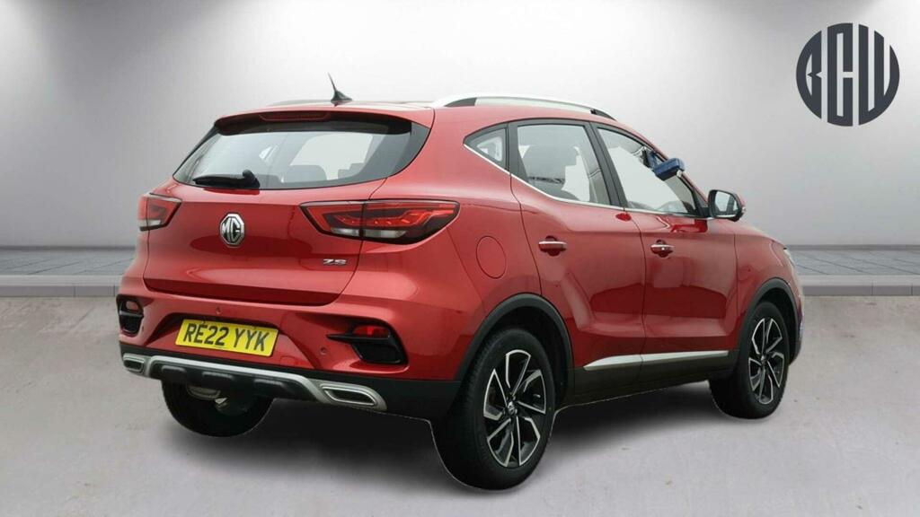 MG ZS Exclusive Red #5