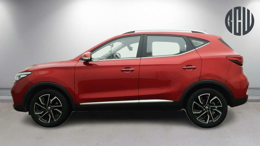 MG ZS Exclusive Red #2