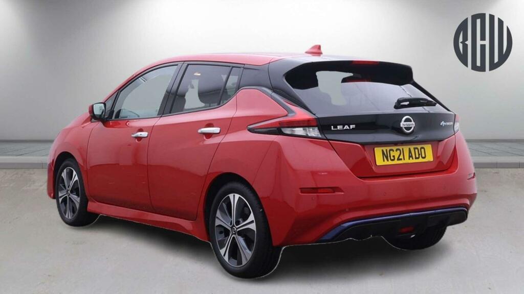 Nissan Leaf N-connecta Red #3