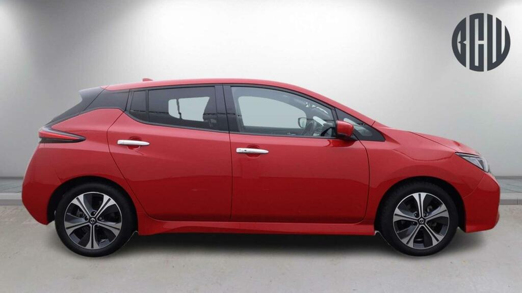 Nissan Leaf N-connecta Red #5