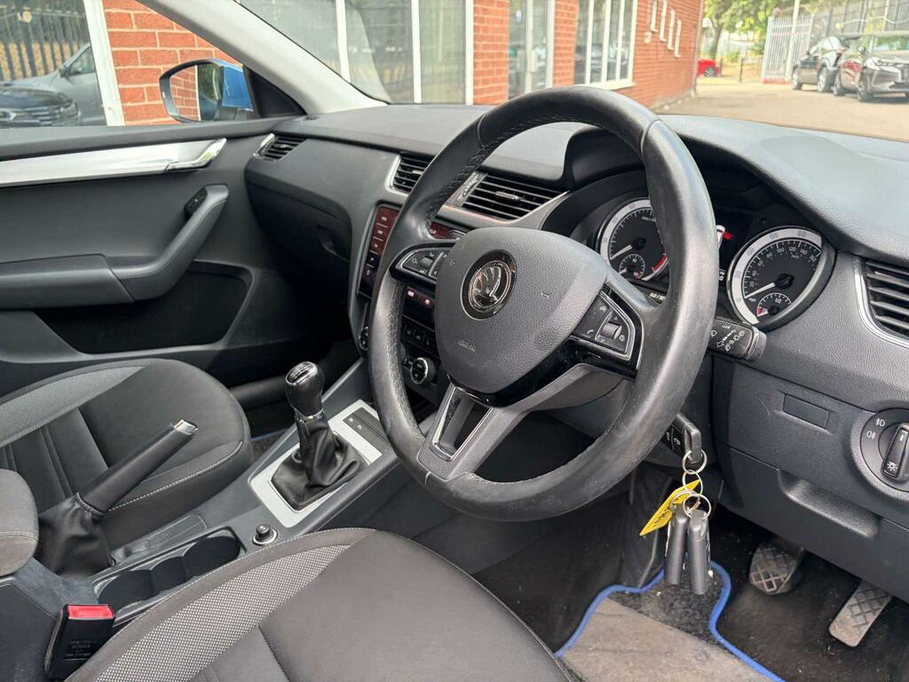 Skoda Octavia Estate 2.0 Tdi Se L Dsg Euro 6 Ss 201868 Black #10