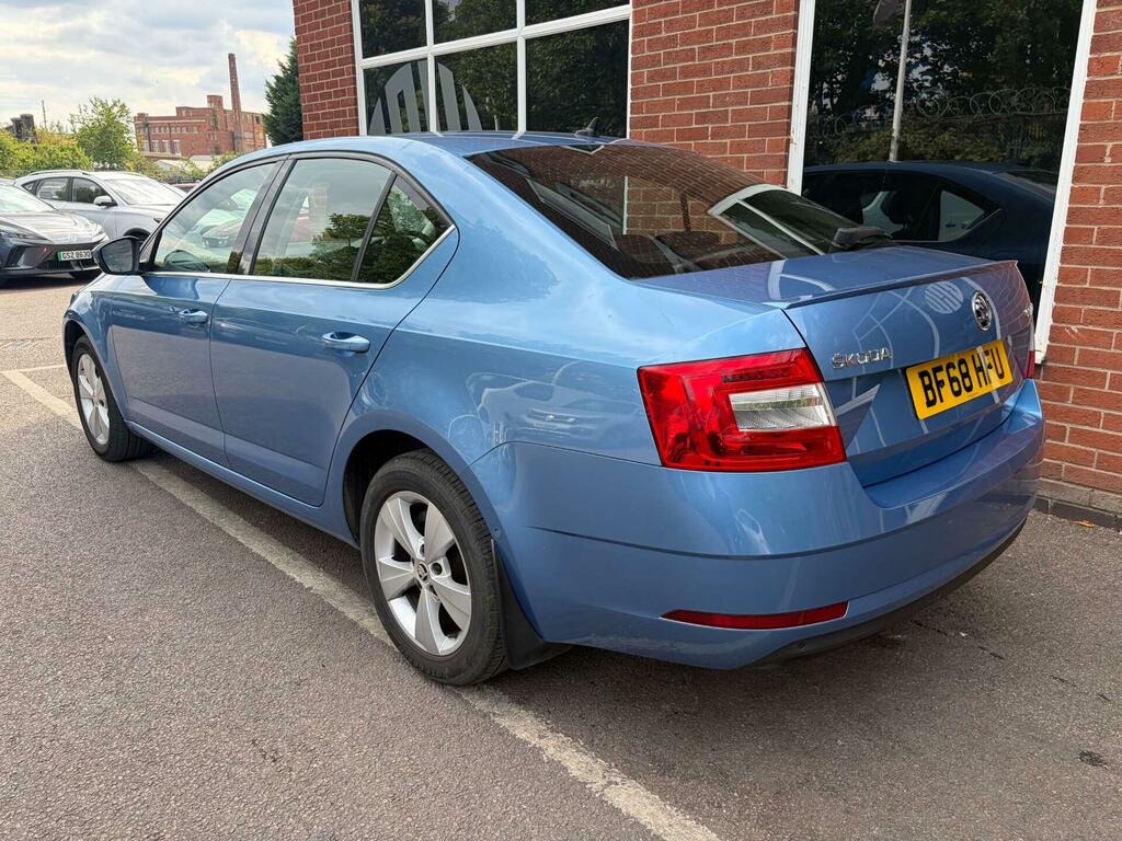 Skoda Octavia Se Technology Blue #4