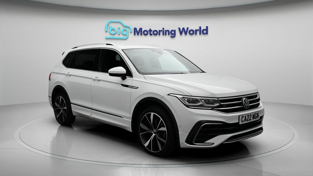 Volkswagen Tiguan Allspace R-line White