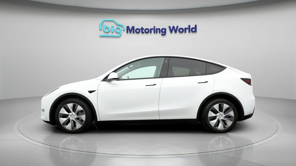 Tesla Model Y Long Range MM22GYP White #4