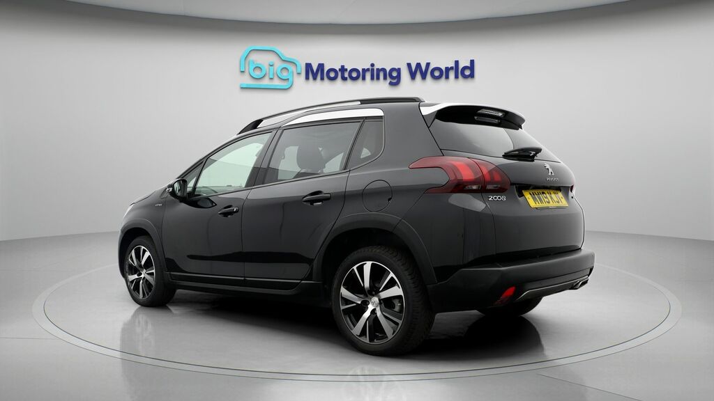 Peugeot 2008 Gt Line Black #5