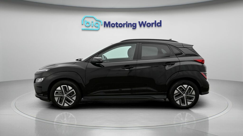 Hyundai Kona Premium Black #4
