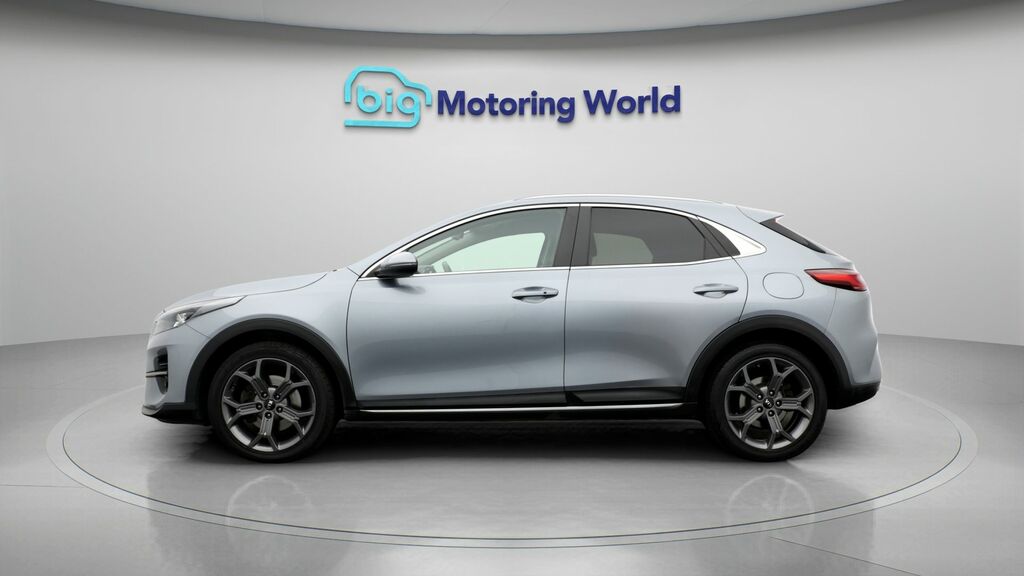 Kia Xceed 3 Silver #4