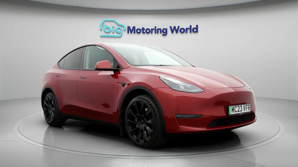 Tesla Model Y Long Range Red
