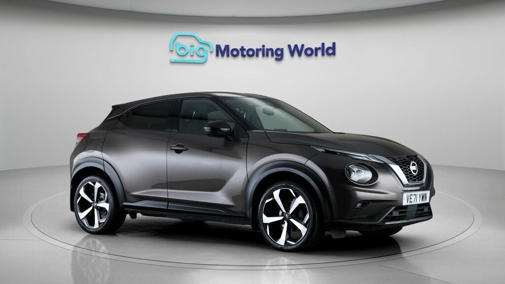 Nissan Juke Tekna Brown