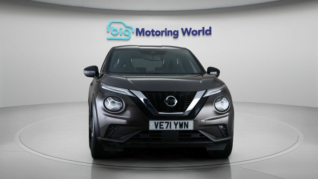 Nissan Juke Tekna Brown #2