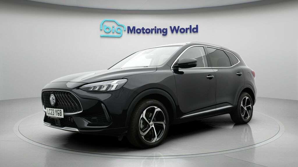 MG HS Trophy Black #3