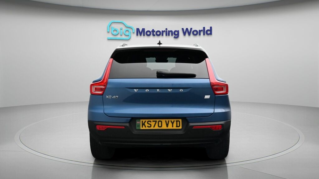Volvo XC40 First Edition Blue #6
