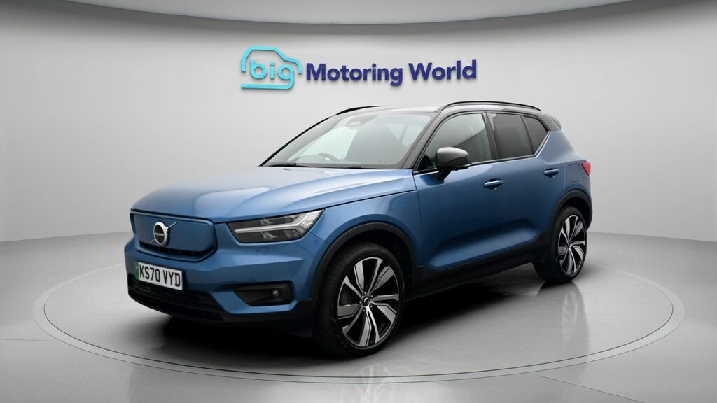 Volvo XC40 First Edition Blue #3
