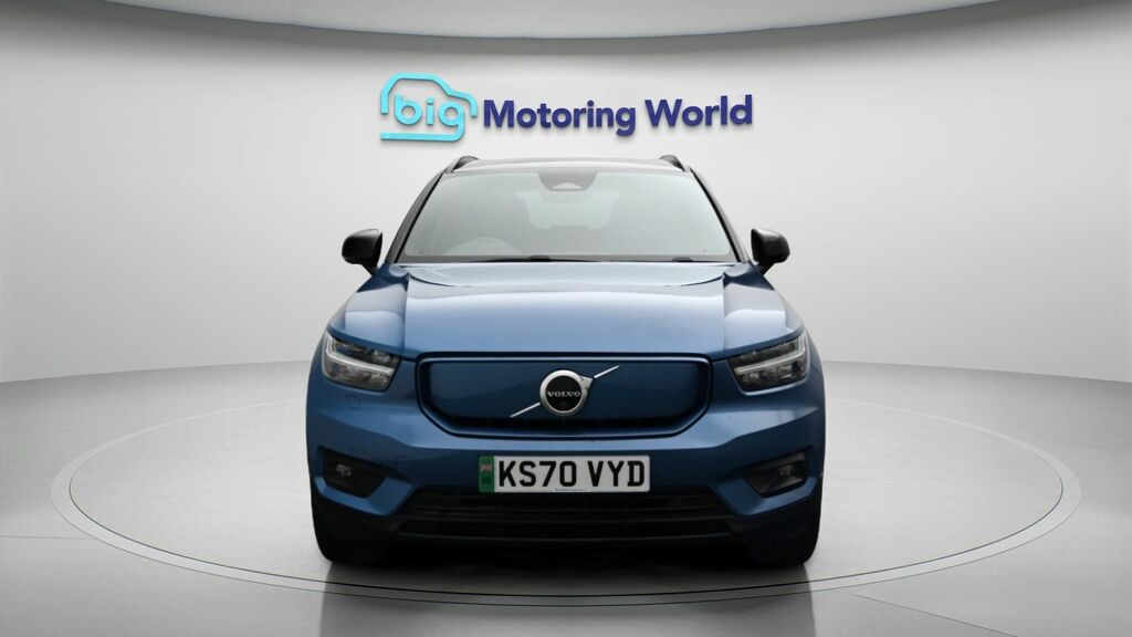 Volvo XC40 First Edition Blue #2